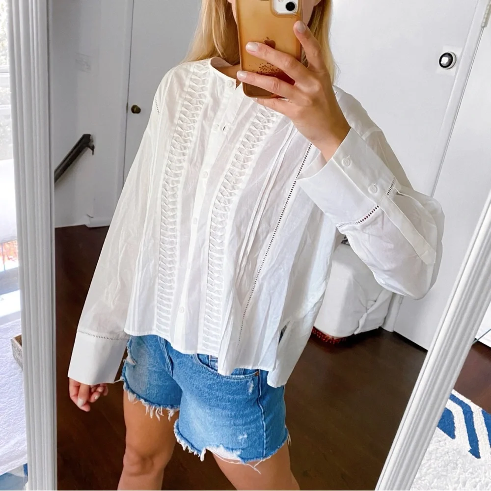 🐚 ZARA IVORY PRRFORATED THE MONA BLOUSE!